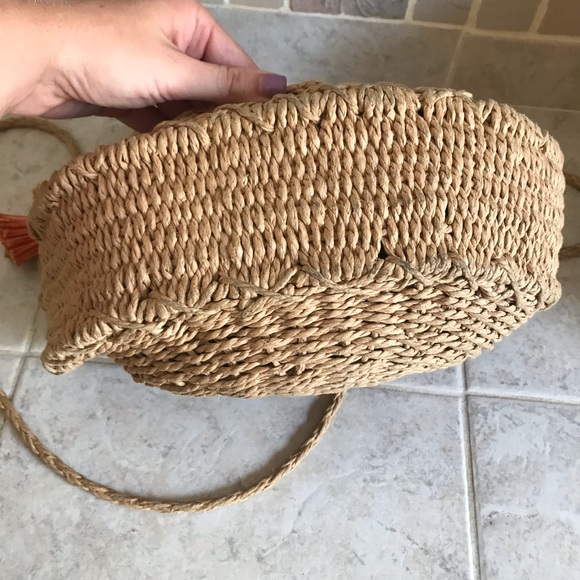 Woven cross body bag - Picture 3 of 6